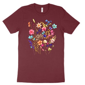 Camiseta Cottagecore Vintage Boho Naturaleza Flores Silvestres Camisa Camiseta botánica Camisa Amante de la naturaleza Idea de regalo Camiseta de flores de acuarela Maroon