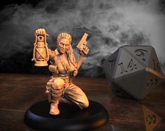 Cthulhu Investigators - Laura Craft - RPG, D&D, Detective, Adventurer, Character, 32mm - Sci-Fi/Fantasy - by Medusa Project