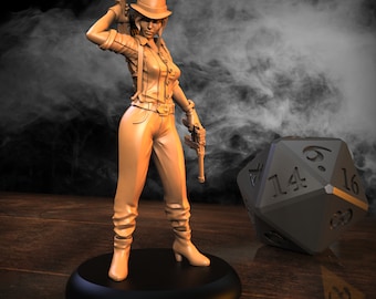 Cthulhu Investigators - Ciara Witchcraft - RPG, D&D, Detective, Adventurer, Character, 32mm - Sci-Fi/Fantasy - by Medusa Project