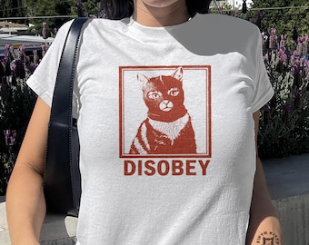 Koszulka z nadrukiem "Disobey Cat Baby", sarkastyczna koszulka w stylu grunge z motywem roku 2000