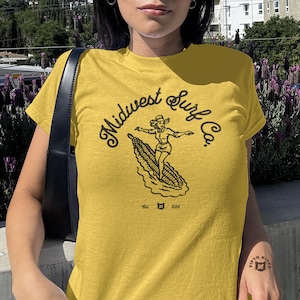 Koszulka niemowlęca Vintage Midwest Surf Co., koszulka z grafiką inspirowaną rokiem 2000, koszulka niemowlęca retro z lat 90., koszulka z odjechanym nadrukiem graficznym, nostalgiczna koszulka niemowlęca Daisy