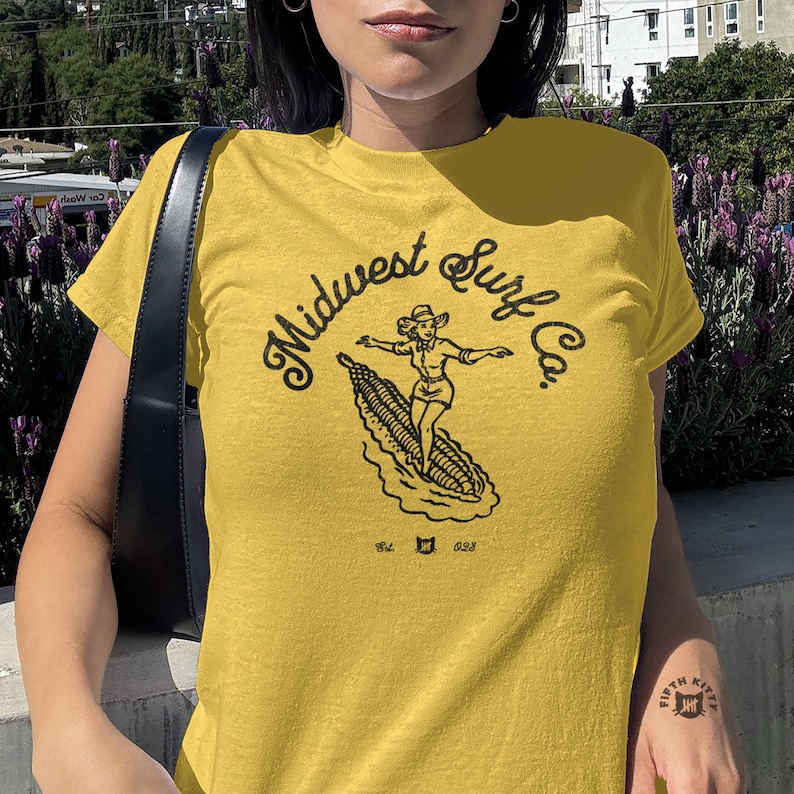 Koszulka niemowlęca Vintage Midwest Surf Co., koszulka z grafiką inspirowaną rokiem 2000, koszulka niemowlęca retro z lat 90., koszulka z odjechanym nadrukiem graficznym, nostalgiczna koszulka niemowlęca Daisy