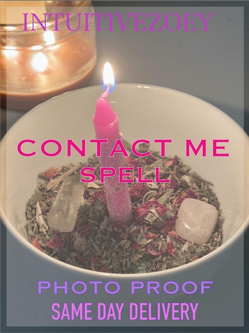 Puede incluir: Una vela rosa encendida en un cuenco blanco lleno de hierbas secas, p&eacute;talos de rosa y cristales. El texto "CONTACT ME SPELL" est&aacute; superpuesto en la imagen. Hay otra vela encendida en el fondo.