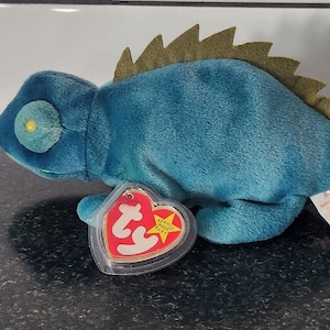 Ty Beanie Baby “Iggy” the Iguana (9 inch)