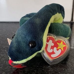 Ty Beanie Baby “Hissy” the Green Snake  - Made In Indonesia With Canadian Tush Tag *Rare* (25 inches stretched - 4 inches coiled)