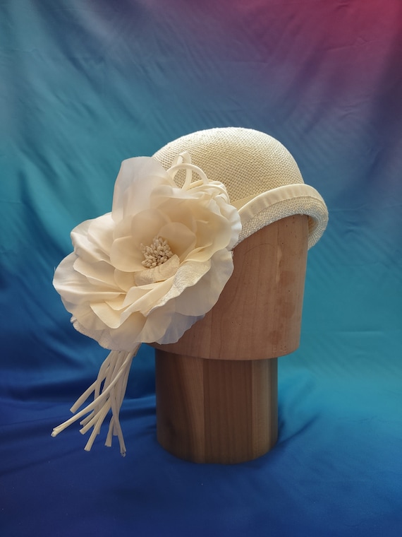 Ivory straw cloche Simon main image 3