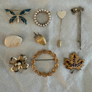 CHOICE OF Vintage Gold Toned Brooch, Butterfly, Leaf, Strawberry, Clover, Heart, Shell, Ax, 1970-90’s