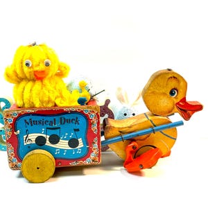 Vintage Fisher Price Musical Duck Cart Easter Assemblage, OOAK Easter,  Easter Decor, Spring Decor, Easter Duck Decor, Vintage Easter Decor