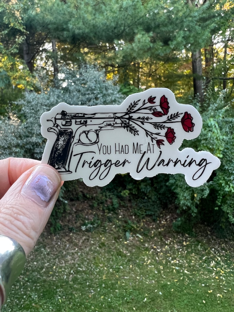 Trigger Warning Vinyl Sticker | Funny Reader Sticker | Reader Humor | Waterproof Laptop Sticker | Kindle Decal Bild 1