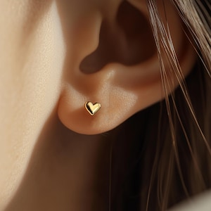 Tiny Heart Stud Earrings, Heart Earrings, Minimalist Earrings, Dainty Jewelry, Gold earrings, Tiny earrings, Valentine Gift, Simple Earrings