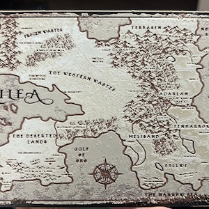 Carte imprimée en 3D du trône de verre