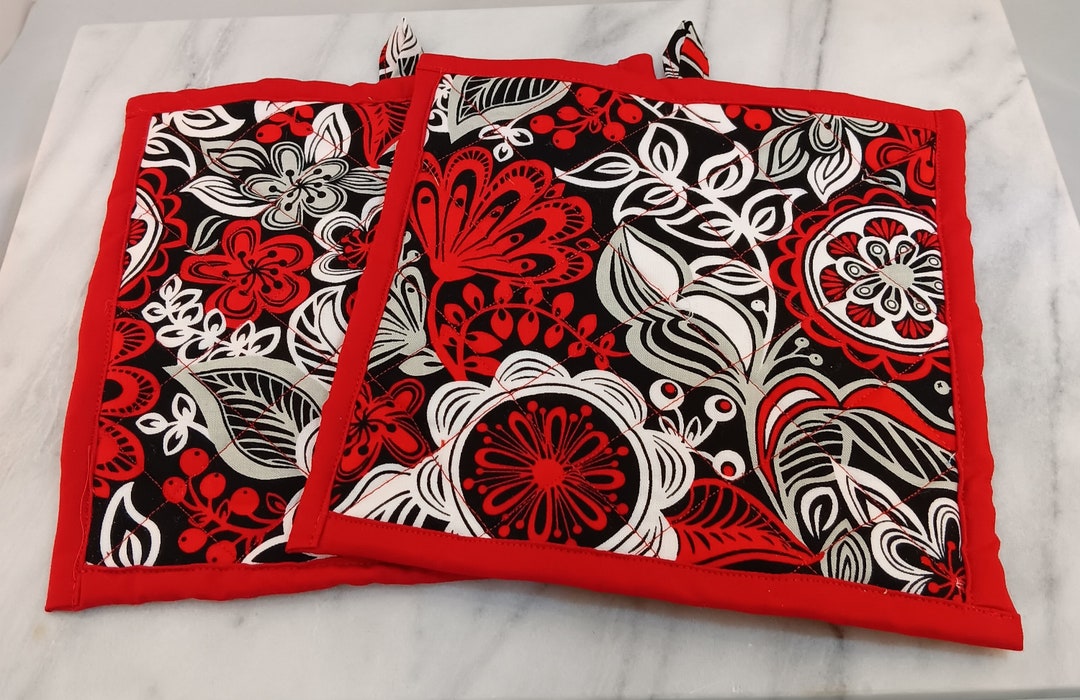Potholders Set of Two Red and Black Quilted 8 1/2 X Etsy