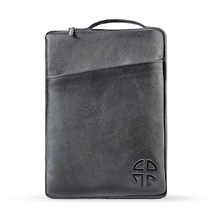 Handmade Cowhide Leather Laptop Sleeve: Slim Padded Case