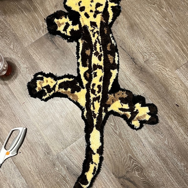 Crested Gecko Rug (Customization available)