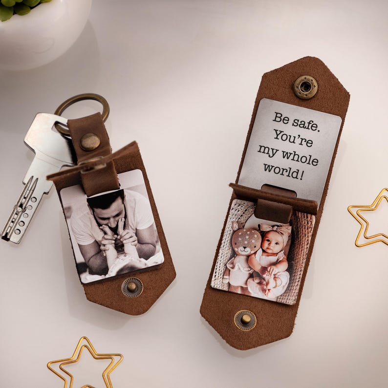 3rd Anniversary Gift, Personalized Leather Photo Keychain, Leather Anniversary Gifts for Him, Photo Keychain for Men imagem 12