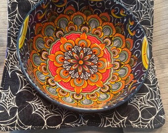 Quilted Bowl Cozies, Set of 4, Reversible, Embroidered Hot/Cold Bowl Holders