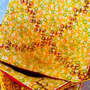 Quilted Bowl Cozy Set of 4: Reversible Hot Bowl Holders