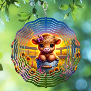 Modèle de conception de sublimation PNG bébé vache éolienne, jolie vache Highland veau coucher de soleil éolienne, téléchargement numérique