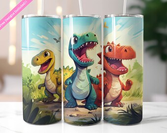 Könnte beinhalten: Drei Edelstahlbecher mit einem Cartoon-Dinosaurier-Design. Die Becher zeigen einen grünen, gelben und roten Dinosaurier vor einem Hintergrund aus blauem Himmel und grünem Gras.