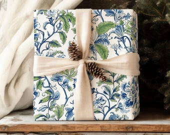 Blått och grönt presentpapper i kinesiskt blommönster, elegant blompapper, lyxigt presentpapper till jul, mors dag, present till värdinnan