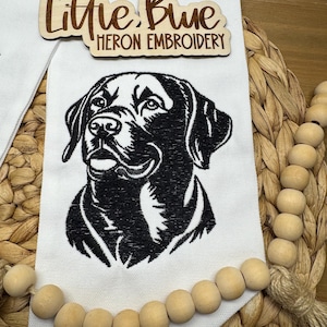 Embroidered Black Lab Wreath Sash: Personalized Dog Lover Gift image 2