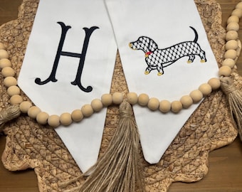 Embroidered Dachshund Welcome Wreath Sash: Dog Lover Gift