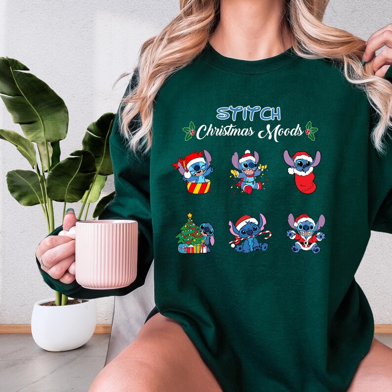 Disney Stitch Christmas Sweatshirt, Disney Christmas Matching Hoodie, Lilo and Stitch Shirt, Disneyland Christmas Sweatshirt immagine 4