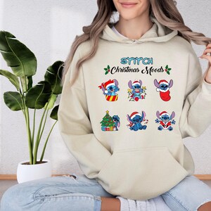 Disney Stitch Christmas Sweatshirt, Disney Christmas Matching Hoodie, Lilo and Stitch Shirt, Disneyland Christmas Sweatshirt immagine 2