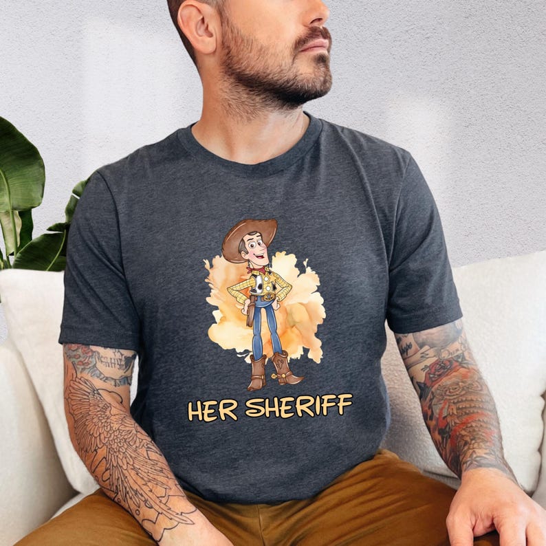 Camiseta de pareja de Toy Story, camiseta a juego de pareja de Woody y Bo Peep, camiseta de San Valentín de Toy Story, camiseta de su sheriff y su muñeca, camiseta a juego de pareja de Disney imagen 4