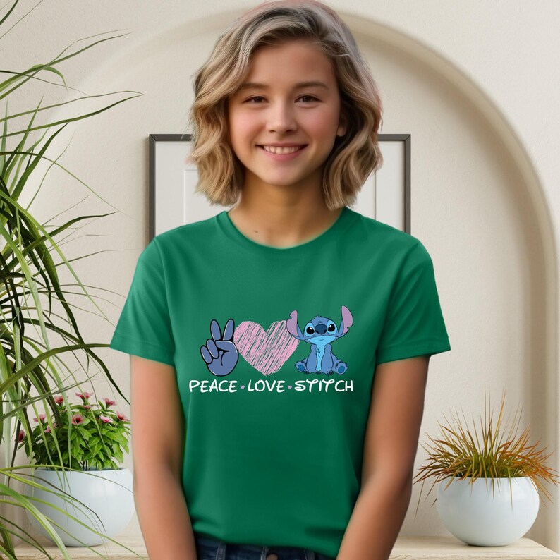 Camiseta "Peace Love Stitch", camiseta "Stitch y Lilo", camiseta "Disney", camiseta "Stitch y Angel", camiseta "Disneyworld Spring Break", camiseta "Disney Trip" imagen 4