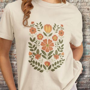 Retro 70er Jahre Floral Graphic Tee: Folk Art Flower Power Shirt