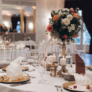 Luxuriöse personalisierte Tischkarte/Platzkarte mit Wachssiegel, handgefertigt, auf Wunsch handschriftlich, für Hochzeiten und andere Events