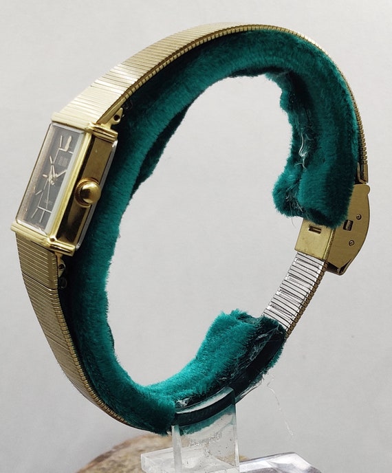 Vintage Bill Blass Women's Dress Watch 18 mm Gold… - image 3