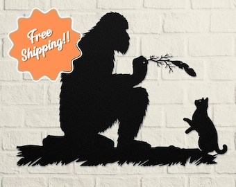 Letrero de metal con silueta de Sasquatch jugando con gato / Decoración de pared con silueta de Bigfoot / Regalo con temática de gatos para amantes de Sasquatch y criptozoología