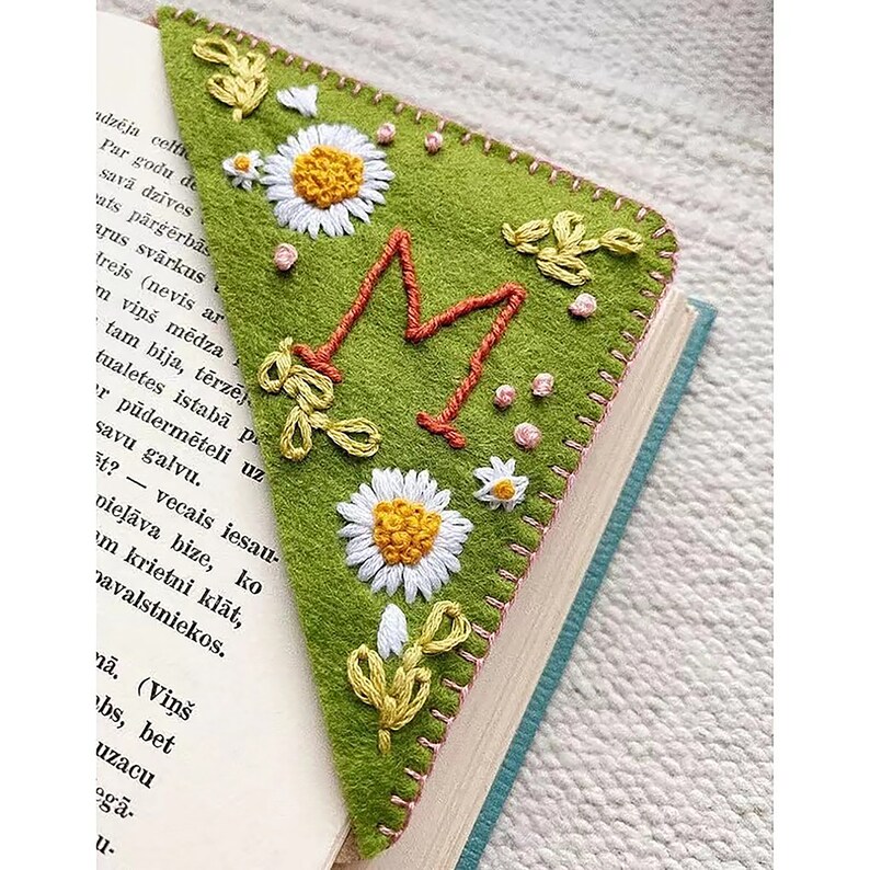 Personalized Hand Embroidered Felt Backing Corner Bookmark 26 Letters and 4 Seasons Felt Triangle Page Stitched Corner Bookmark Summer
