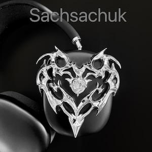 Heart Airpods Max Cover: Resin Headphone Attachment