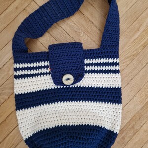 queermaschen crochet shopping bag
