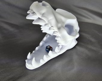 Wolf Skull Dice Tower: Tabletop Gaming Decoration
