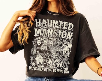 Camiseta vintage de Disney con fantasmas haciendo autostop, camiseta de Halloween de la Mansión Encantada, Tumba Dulce Tumba, camiseta de viaje familiar de Halloween 2026 de WDW