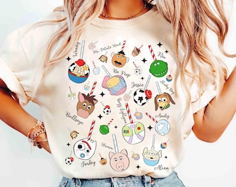 Camiseta con personajes de Toy Story de Disney Pixar y piruleta, camiseta de Toy Story Land, camiseta de Woody, Jessie, Buzz, Alien Rex, viaje familiar a Disneyland.