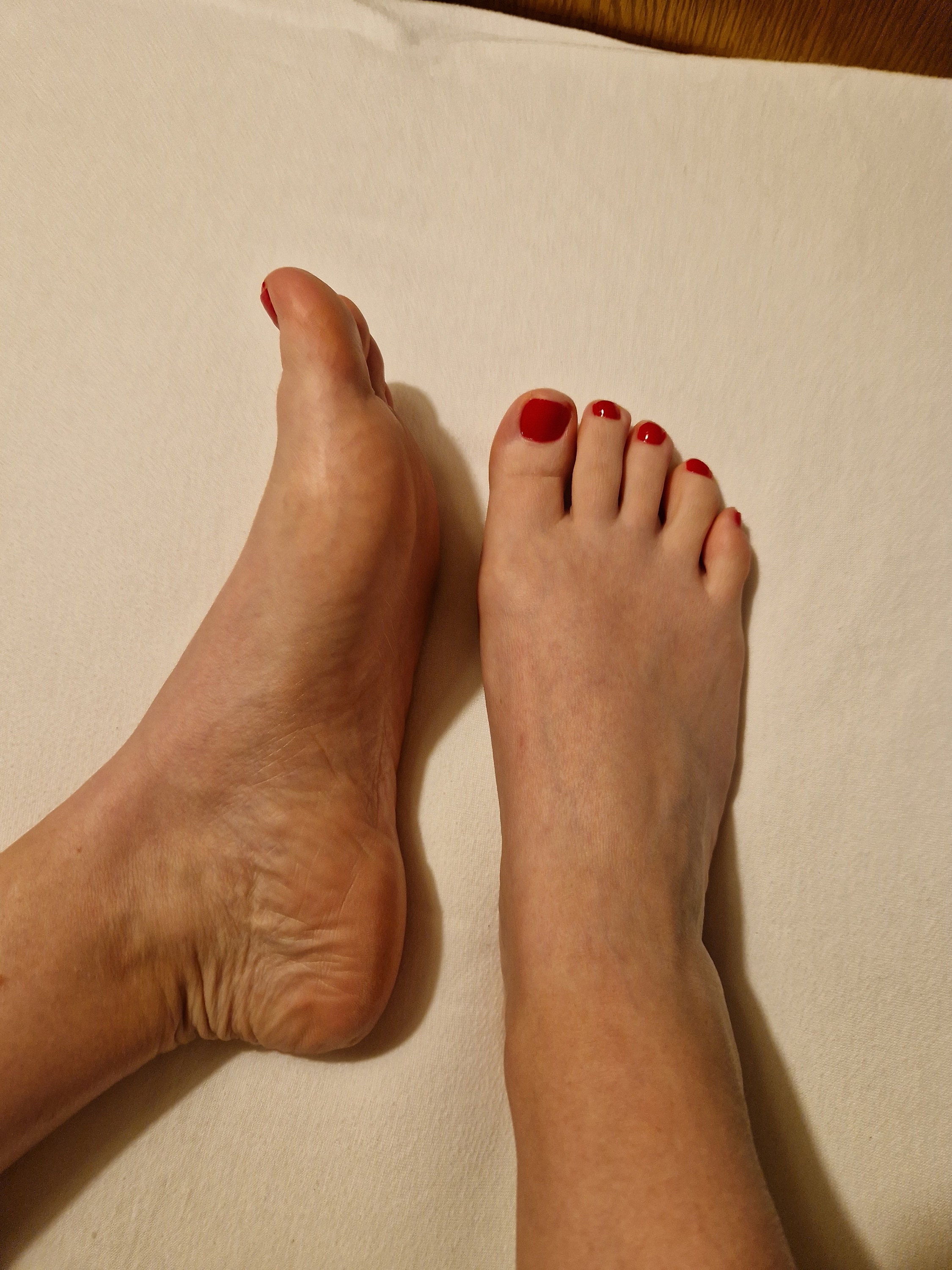 Woman's Feet Pics -  Canada