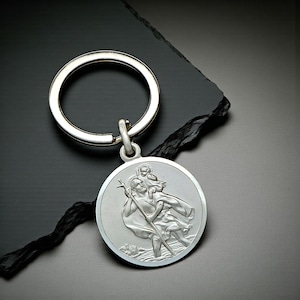 Llavero de plata de ley de 24 mm de San Cristóbal con opción de grabado, medalla de San Cristóbal, llavero, colgante para llaves, regalo de recuerdo