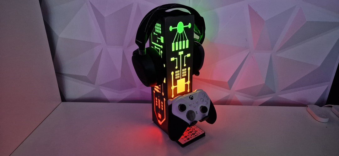 Controller Holder and Headset Stand, Circuit Board LED, Gamers Gift ...