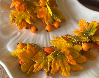 Autumn Maple Leaf Jewelry Set, Polymer Clay Bracelet and Earrings, Fall Orange Berries Jewelry, Thanksgiving Gift for Her, Botanical Set