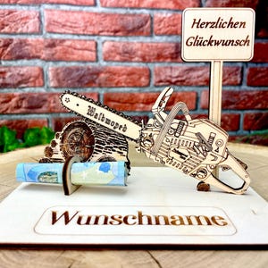 Holz‑Kettensäge NEU für Geldgeschenke – Personalisiertes Männergeschenk, witzige Holzdeko für Handwerker und Heimwerker