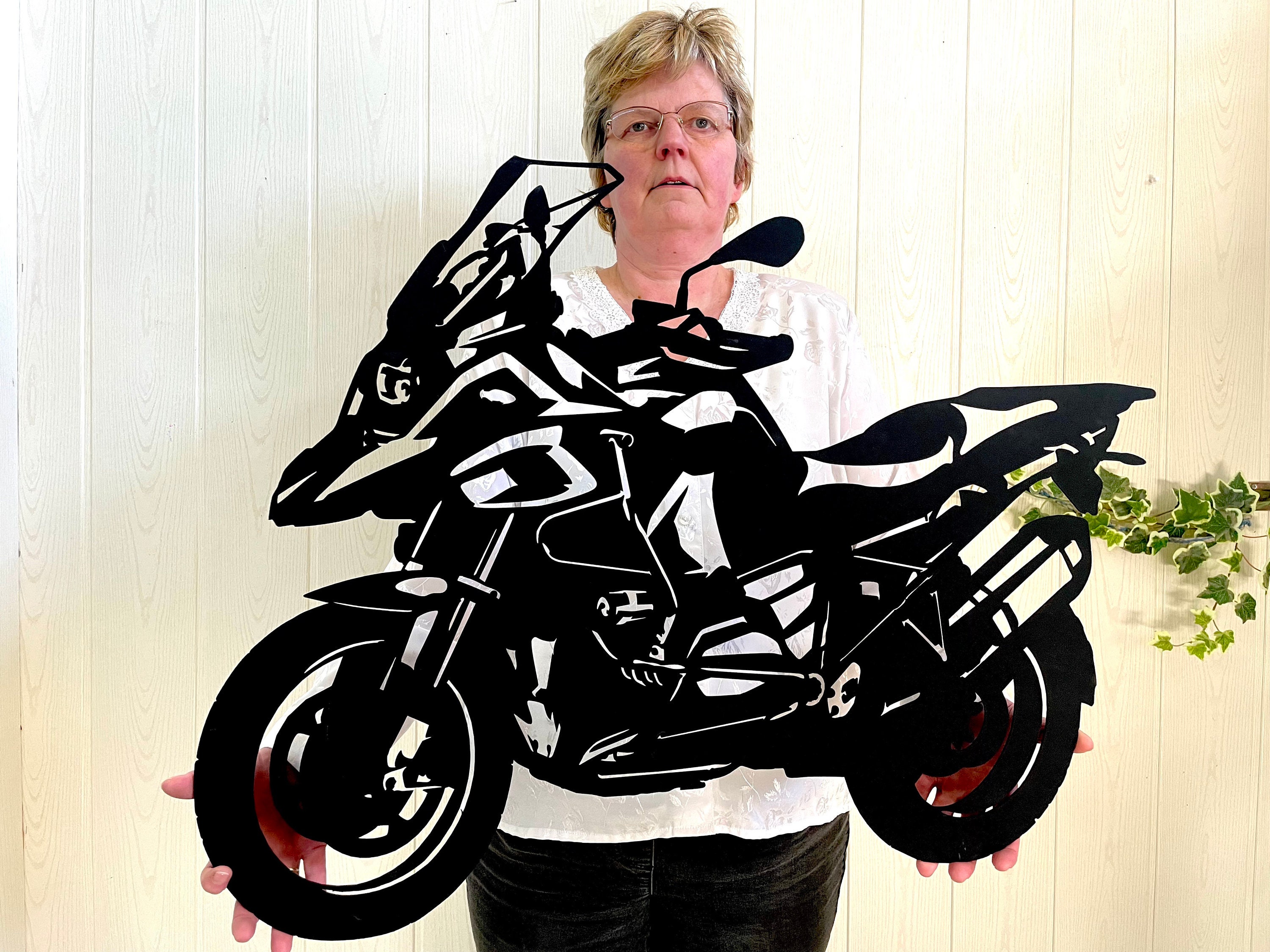 木製看板　ハンドメイド　ハーレー　モーターサイクル il_fullxfull.5381644205_lll2.jpg