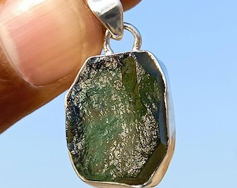 Moldavite Pendant 925 Sterling Silver Handmade Pendant Green Raw Moldavite Pendant for Gift Unique moldavite rough Gemstone Pendant