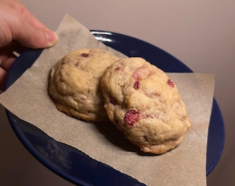 Strawberry Cheesecake Cookies
