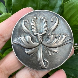 Art nouveau vintage brooch brass