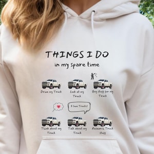Sudadera con capucha polar premium "Camiones en mi tiempo libre"